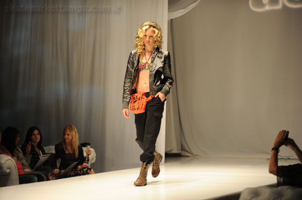 ASR January 2010: Oh, it's a fashion show!