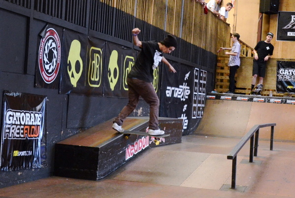 Dimitri Rangos with a switch backside tailslide