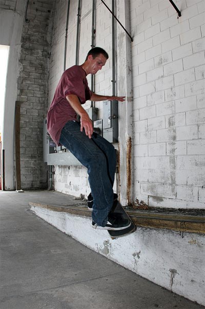 Wes Dipold - fronside smith