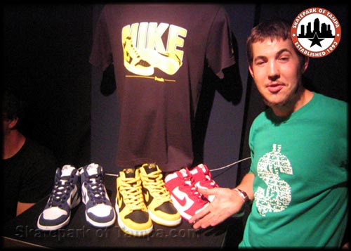 ASR September 2004 Nike Dunks
