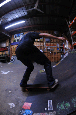 Rob Meronek - no comply back tail